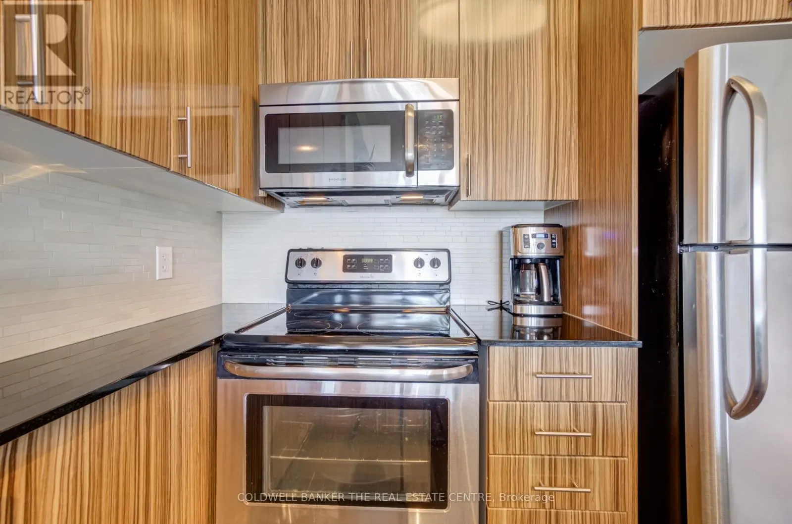 2205 - 225 SACKVILLE STREET