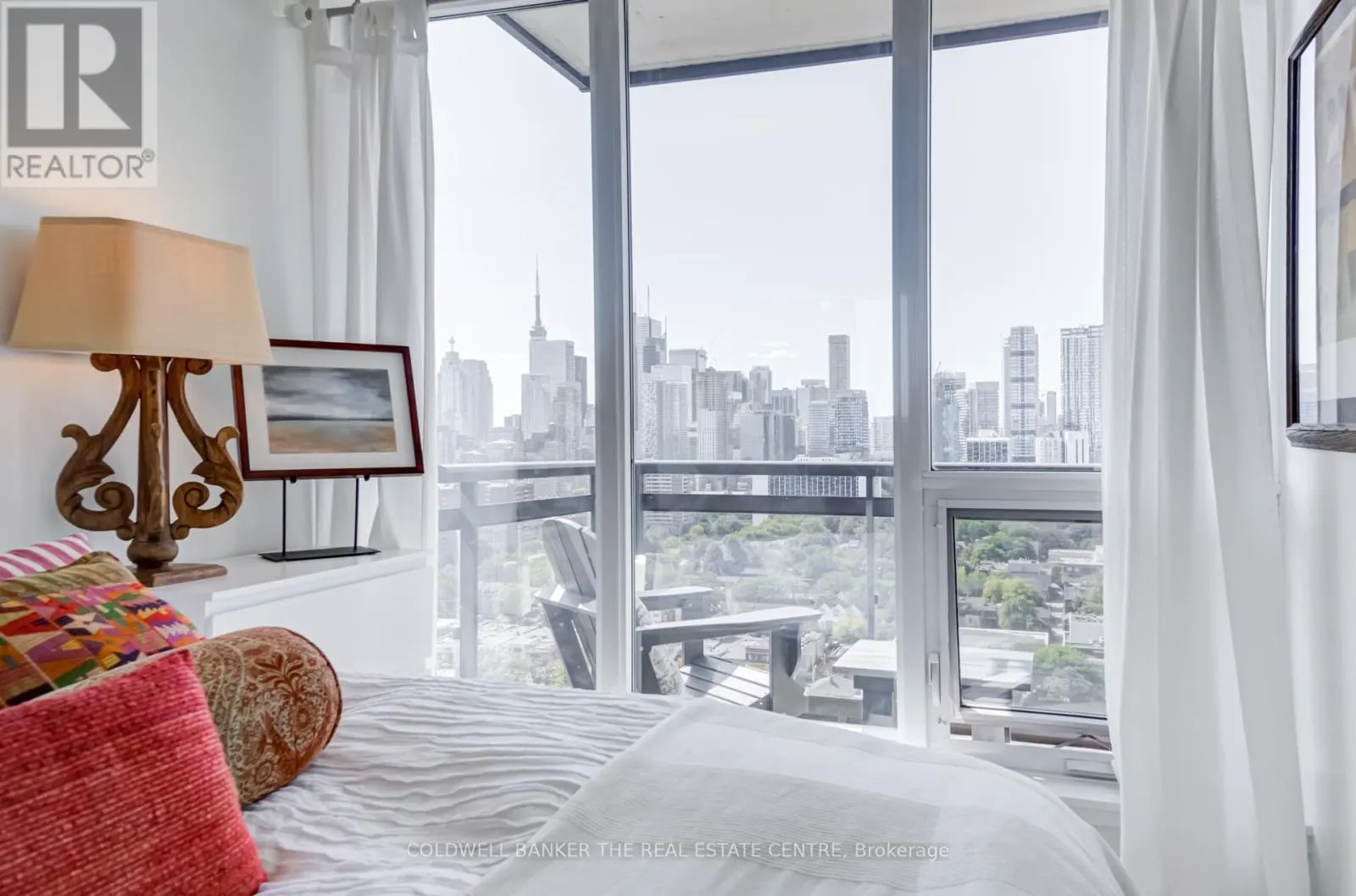 2205 - 225 SACKVILLE STREET