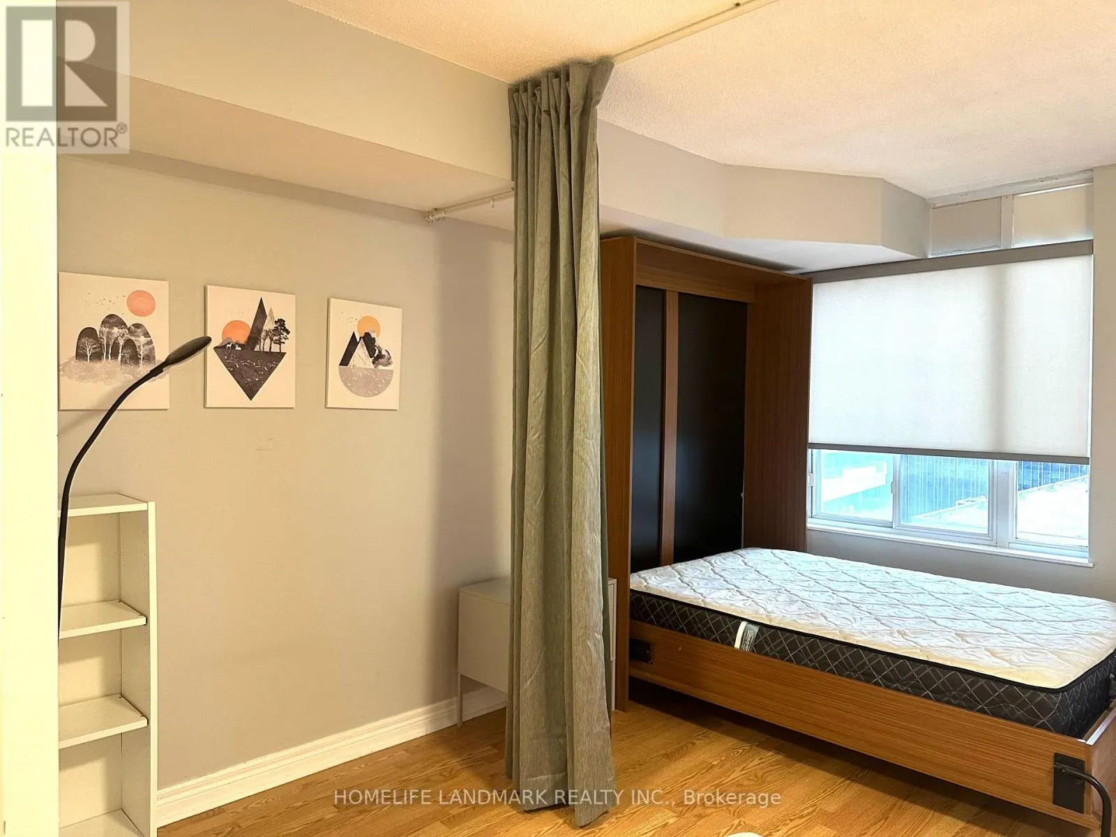 1601 - 43 EGLINTON AVENUE E