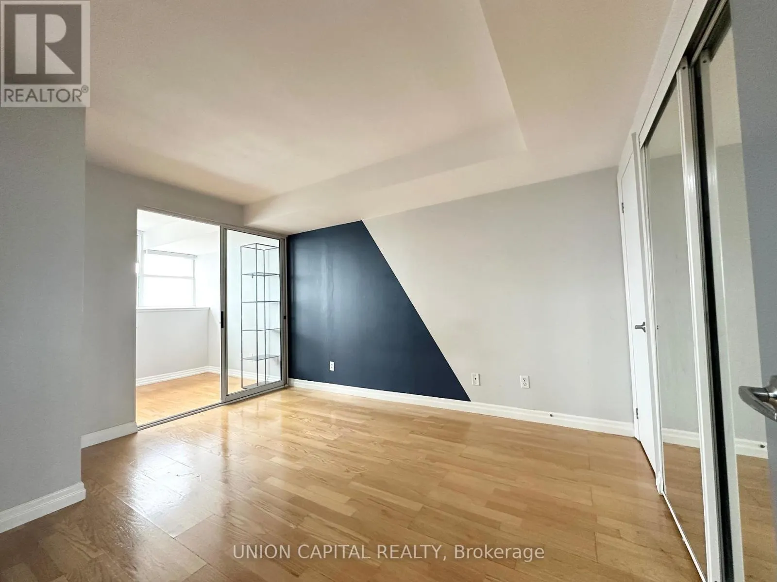 UPH107 - 797 DON MILLS ROAD