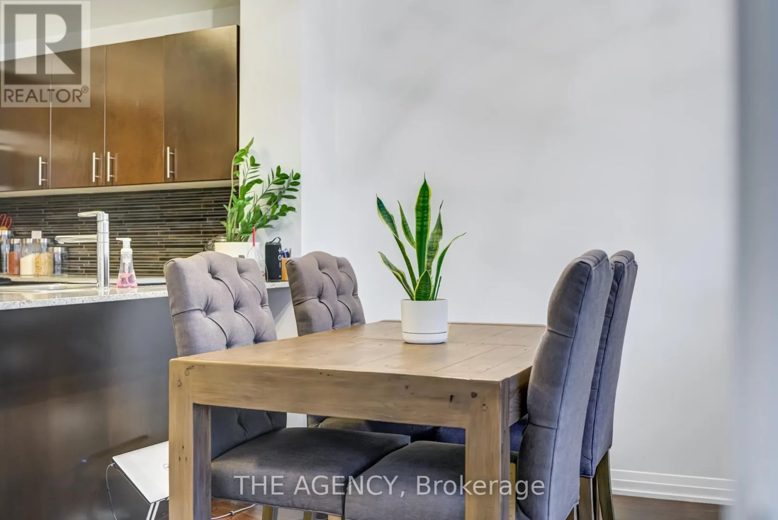 628 - 25 COLE STREET