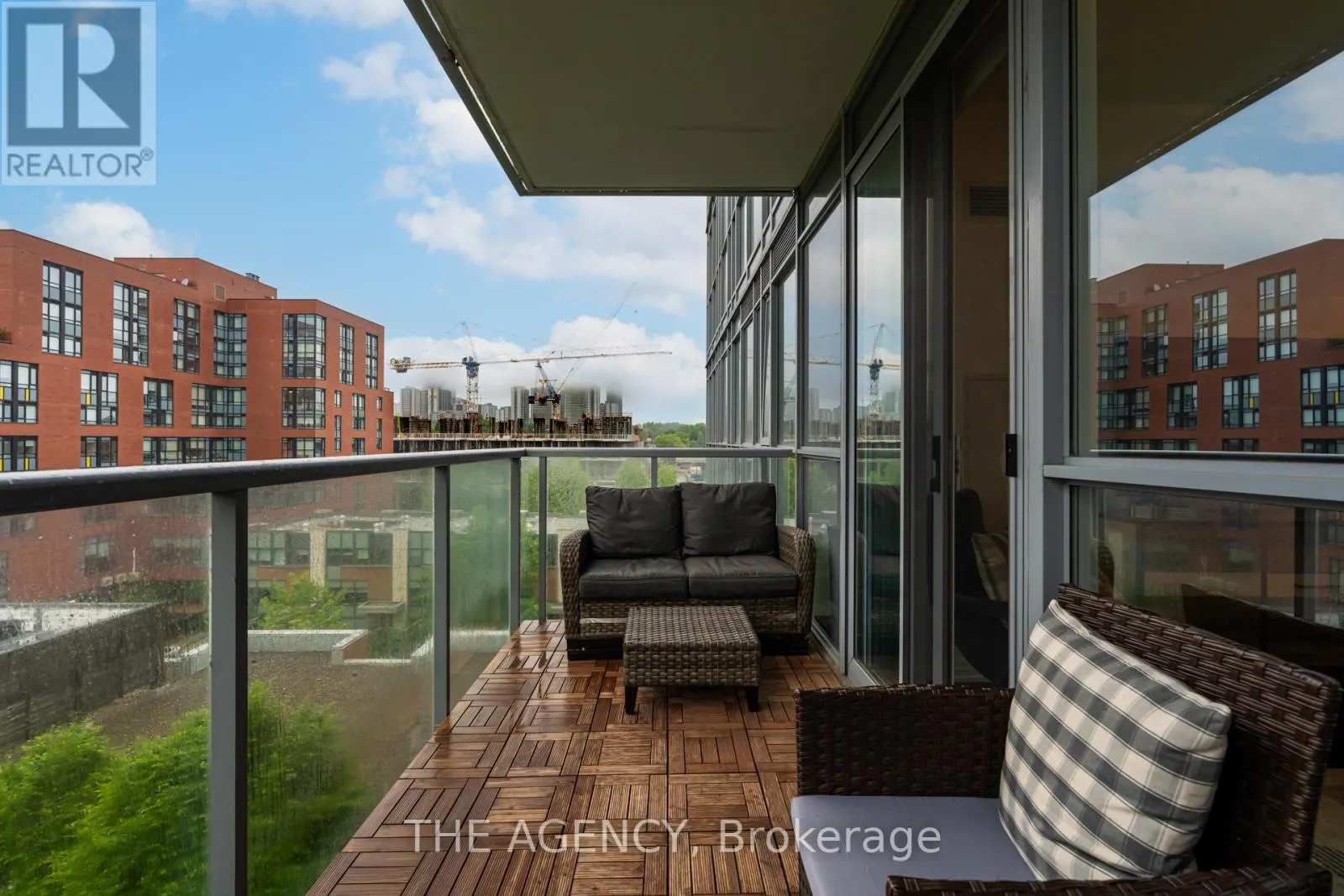 628 - 25 COLE STREET