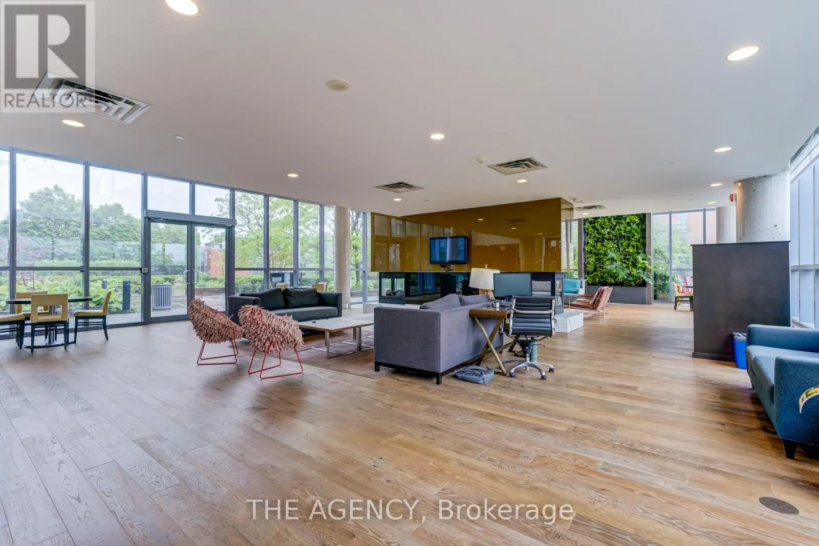 628 - 25 COLE STREET