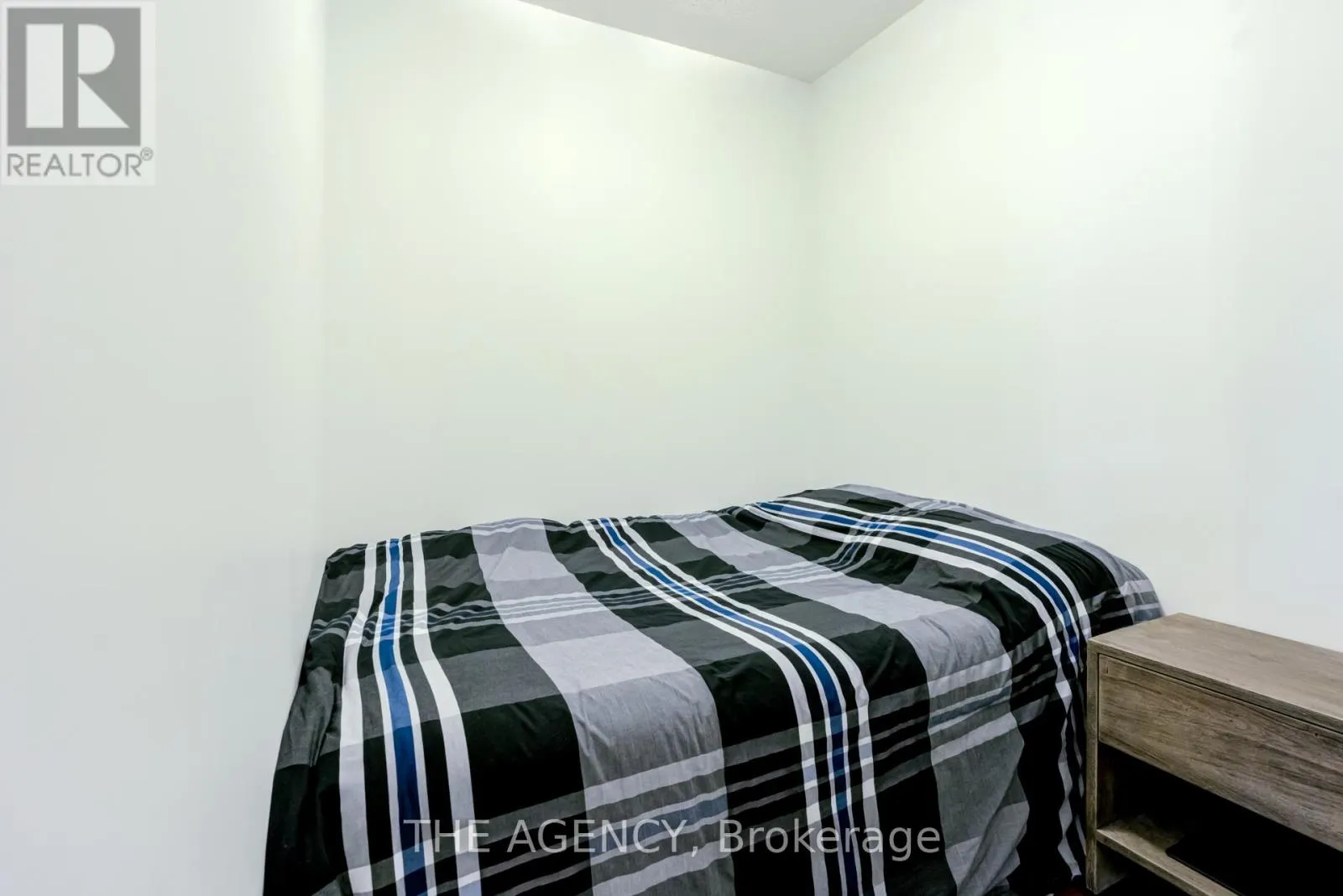 628 - 25 COLE STREET