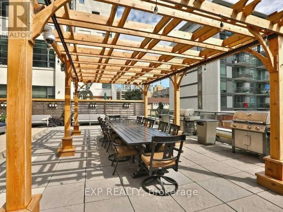 632 - 637 LAKE SHORE BOULEVARD W