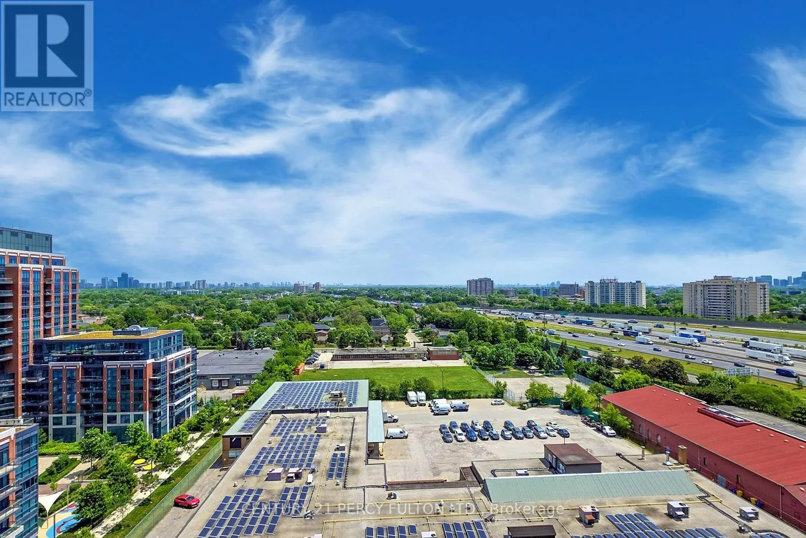 1305 - 8 TIPPETT ROAD