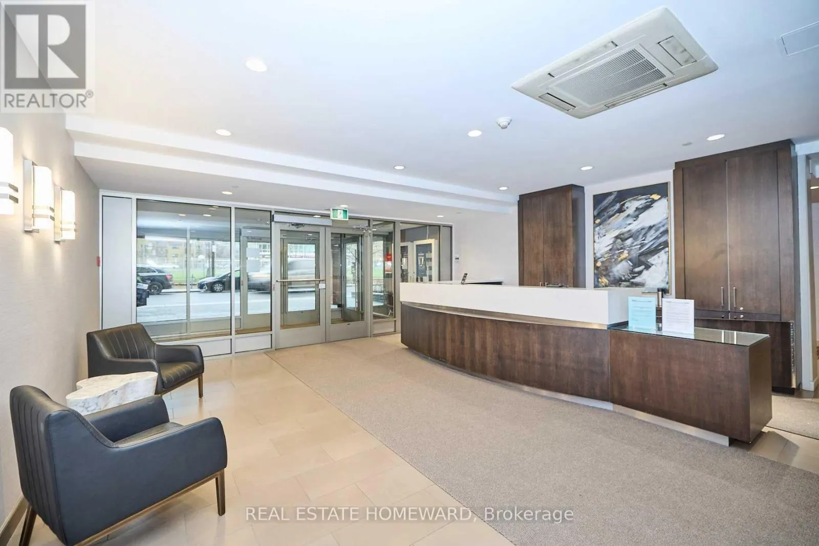 1606 - 15 MAITLAND PLACE