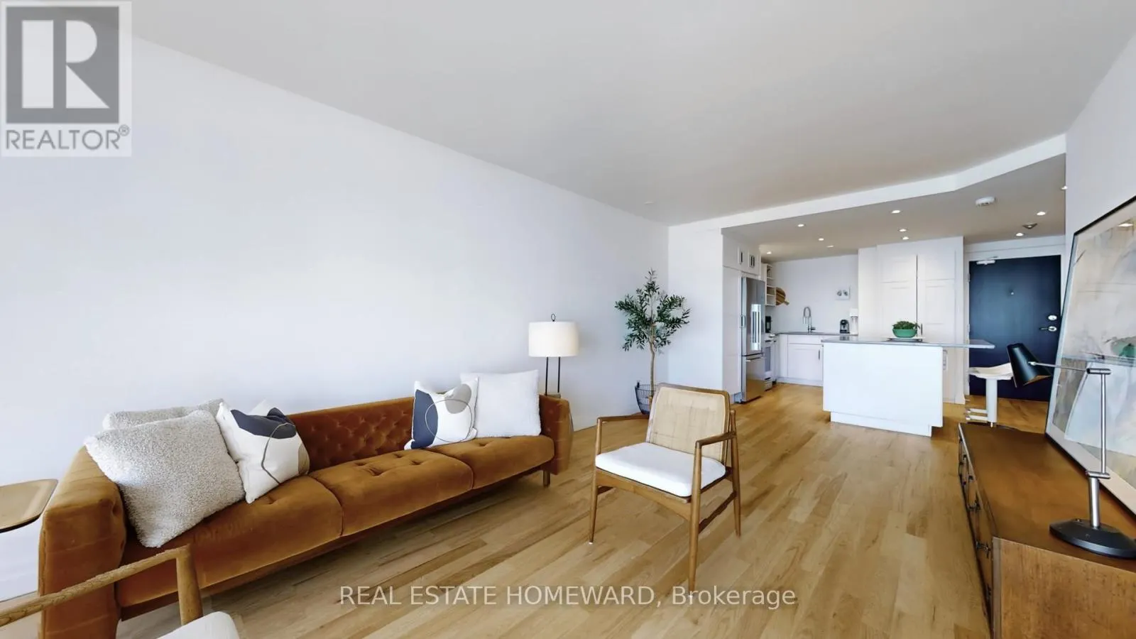 1606 - 15 MAITLAND PLACE