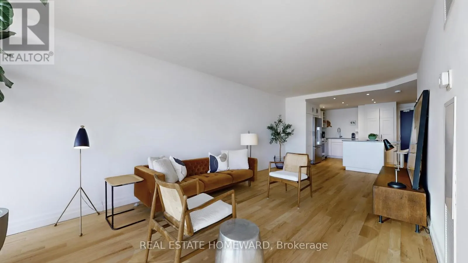 1606 - 15 MAITLAND PLACE