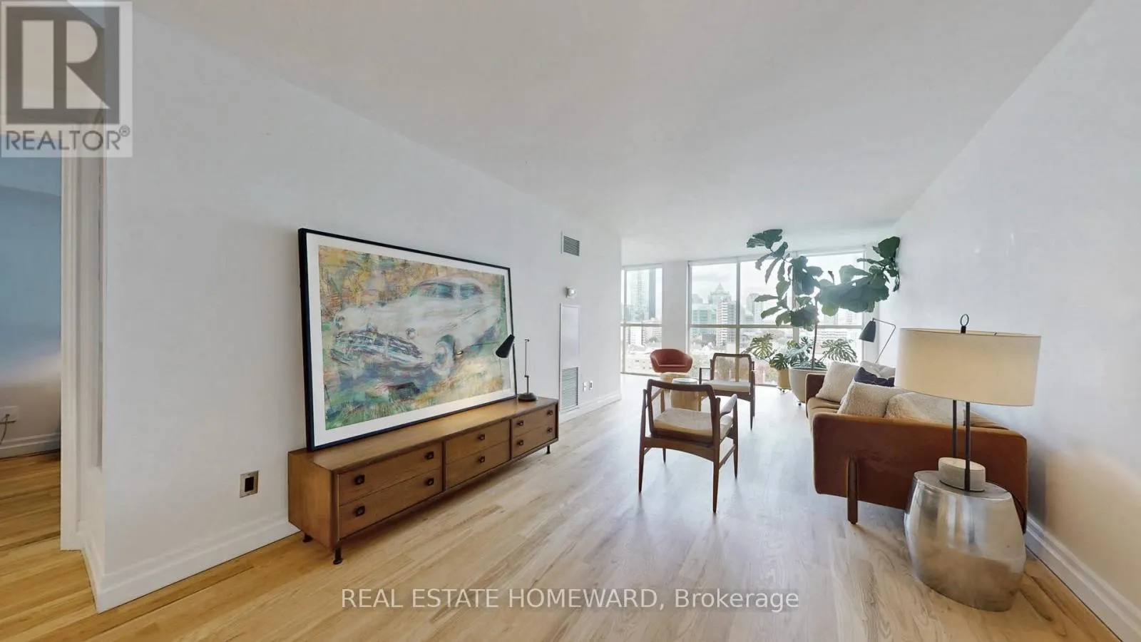 1606 - 15 MAITLAND PLACE