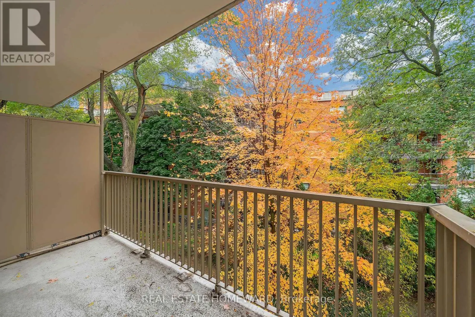 306 - 160 THE DONWAY W