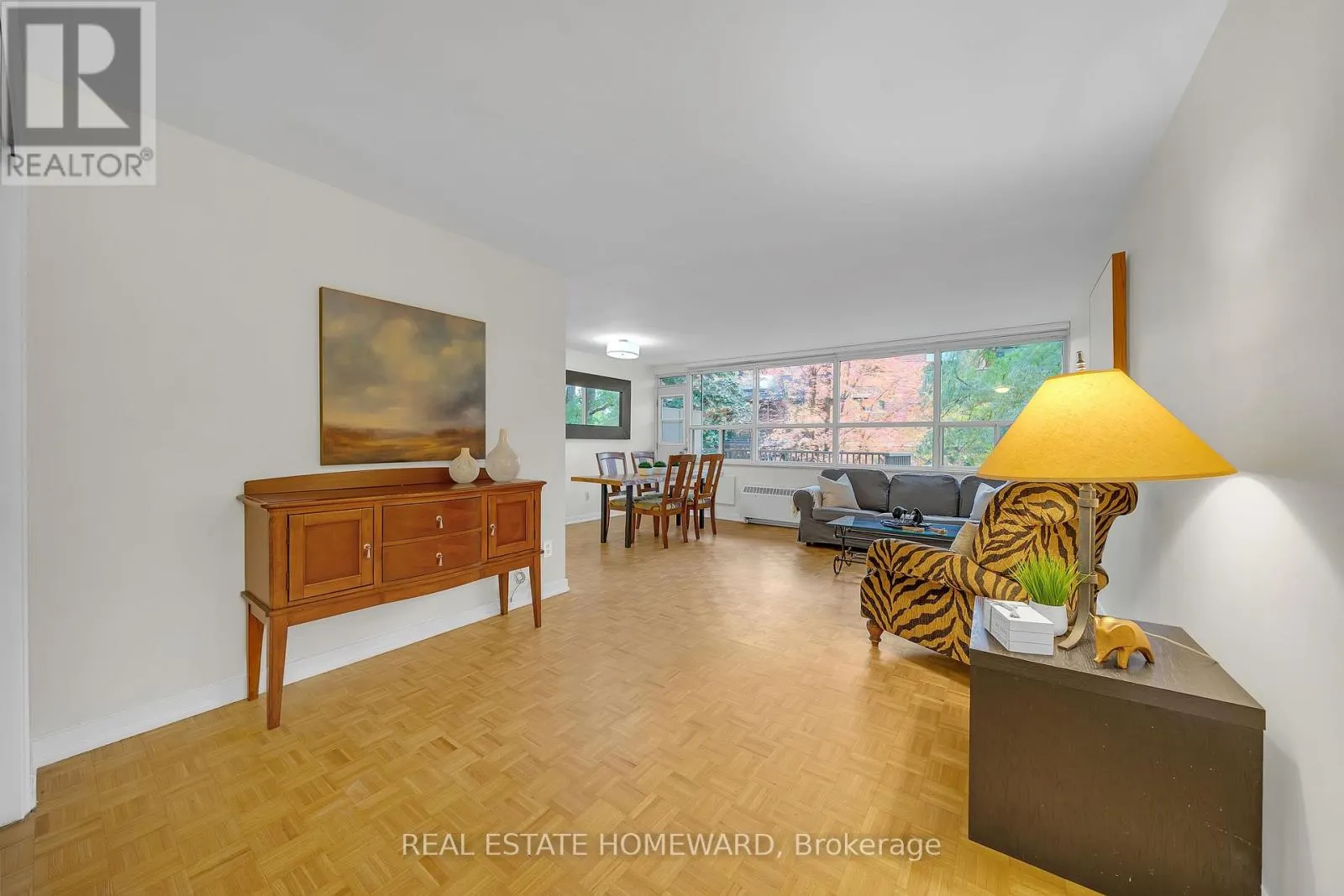 306 - 160 THE DONWAY W