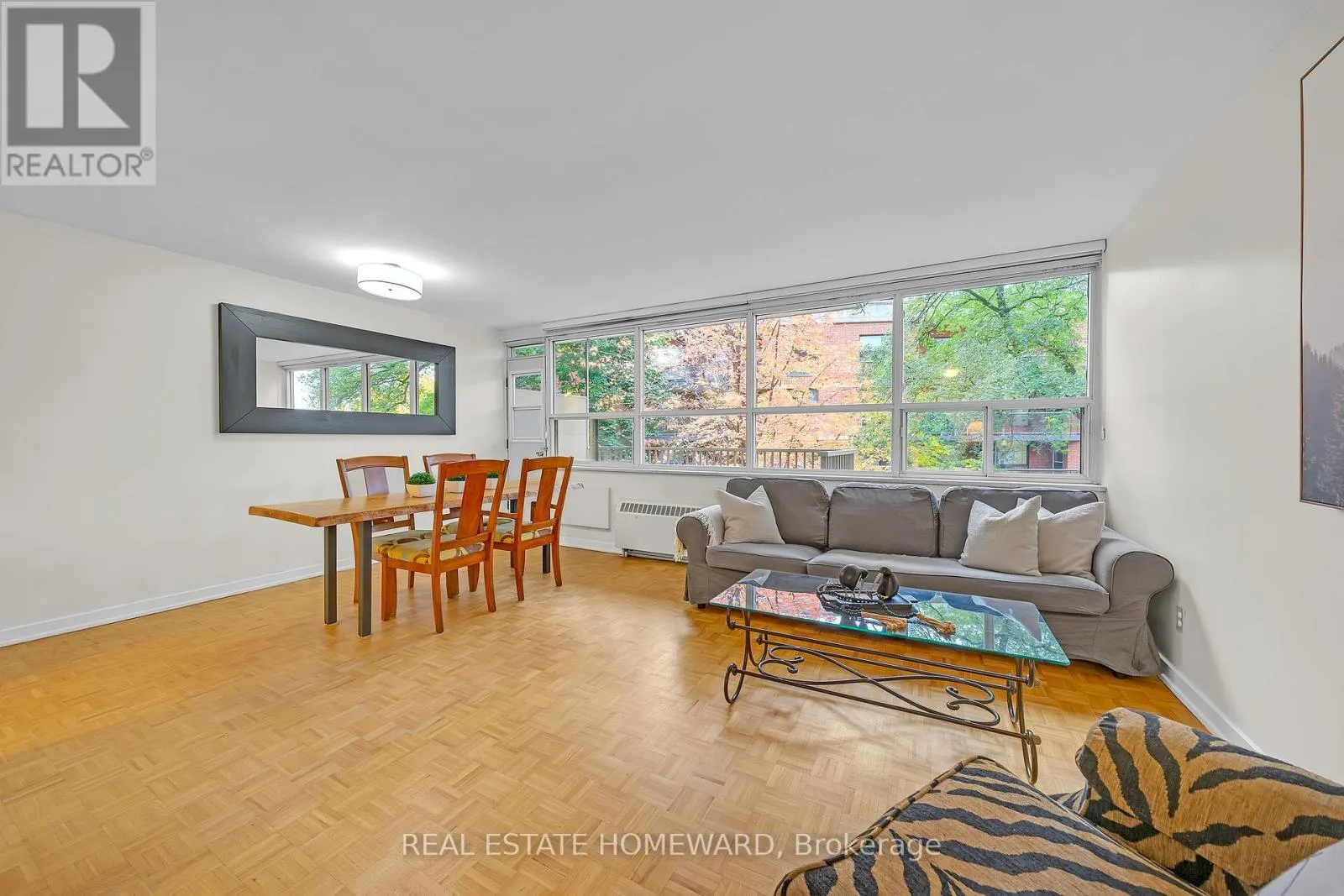 306 - 160 THE DONWAY W