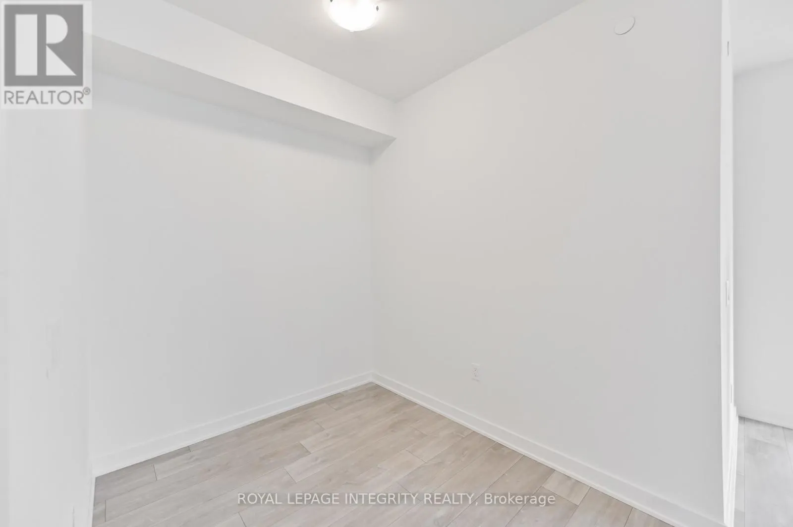 2610 - 100 DALHOUSIE STREET