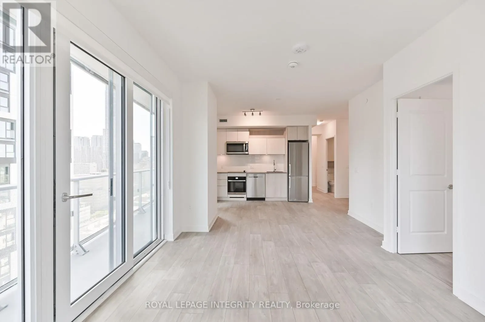 2610 - 100 DALHOUSIE STREET