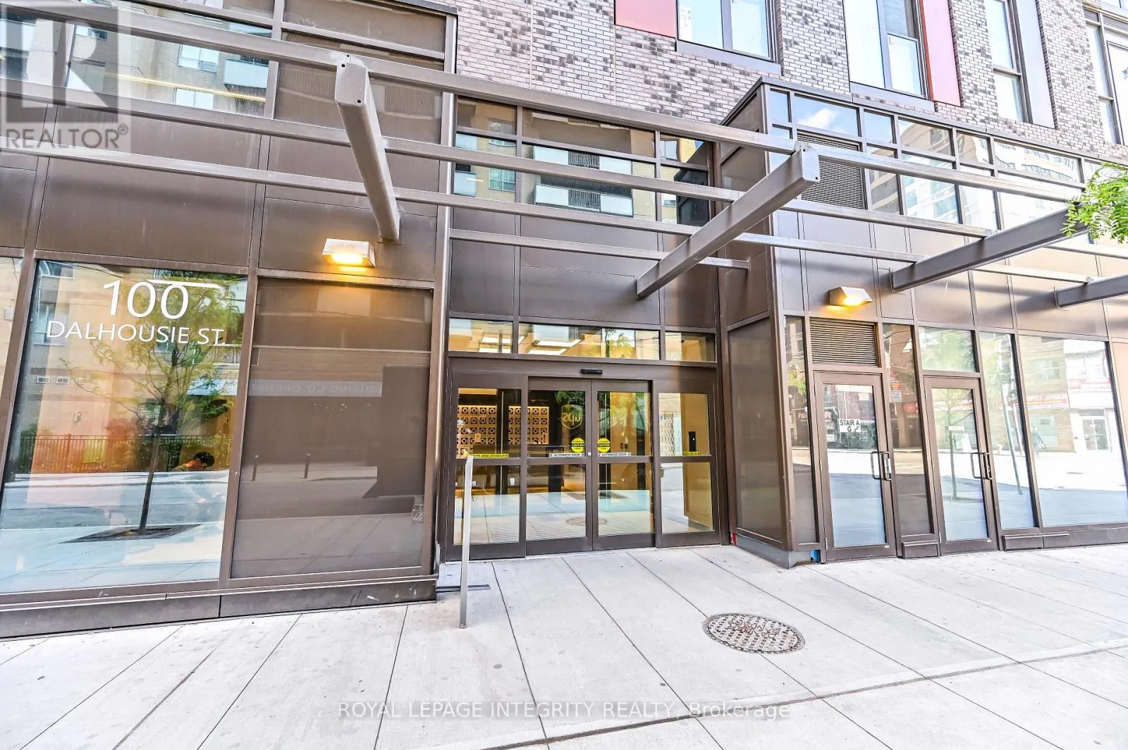 2610 - 100 DALHOUSIE STREET
