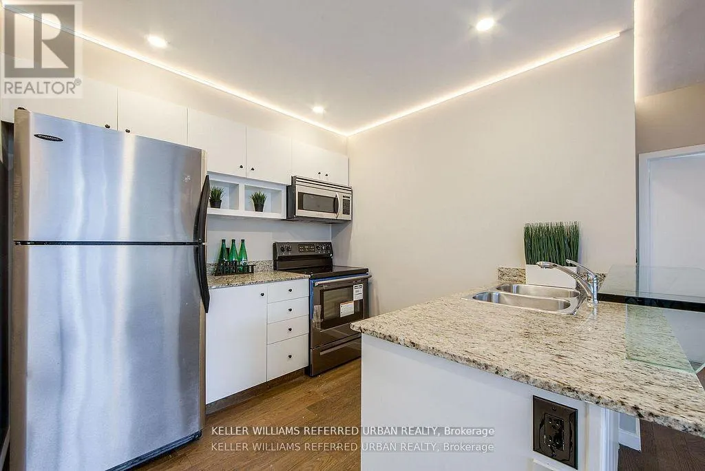 2501 - 218 QUEENS QUAY W