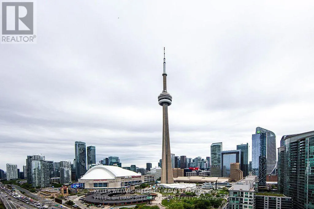 2501 - 218 QUEENS QUAY W