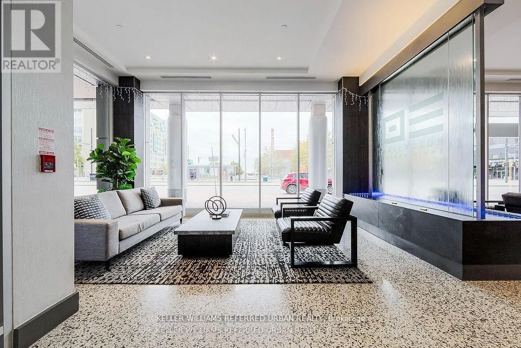 2501 - 218 QUEENS QUAY W