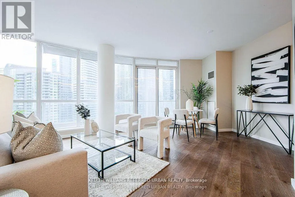 2501 - 218 QUEENS QUAY W