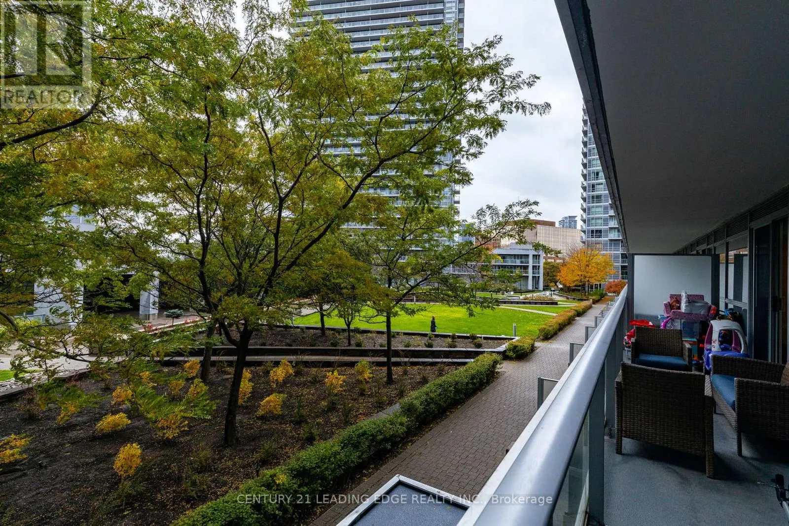 216 - 2035 SHEPPARD AVENUE E