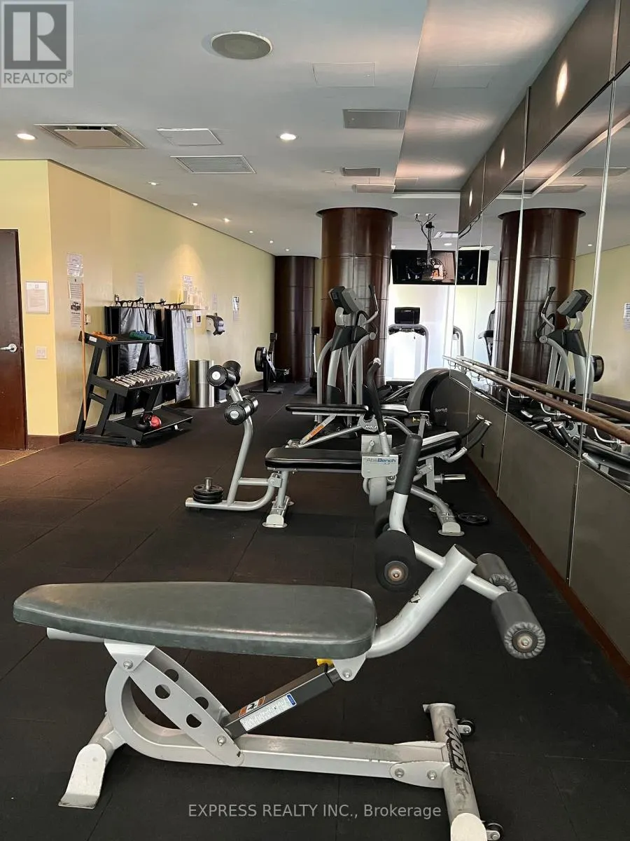 1024 - 15 NORTHTOWN WAY