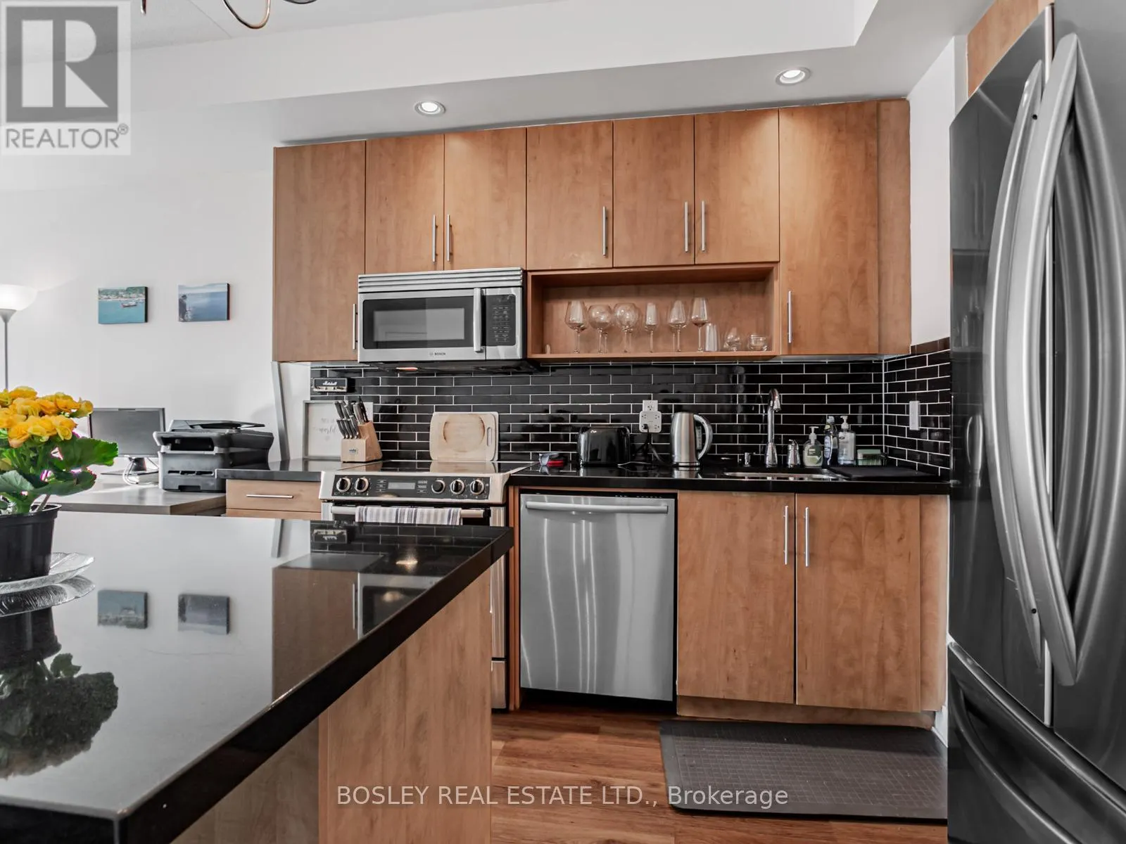 2410 - 120 HOMEWOOD AVENUE