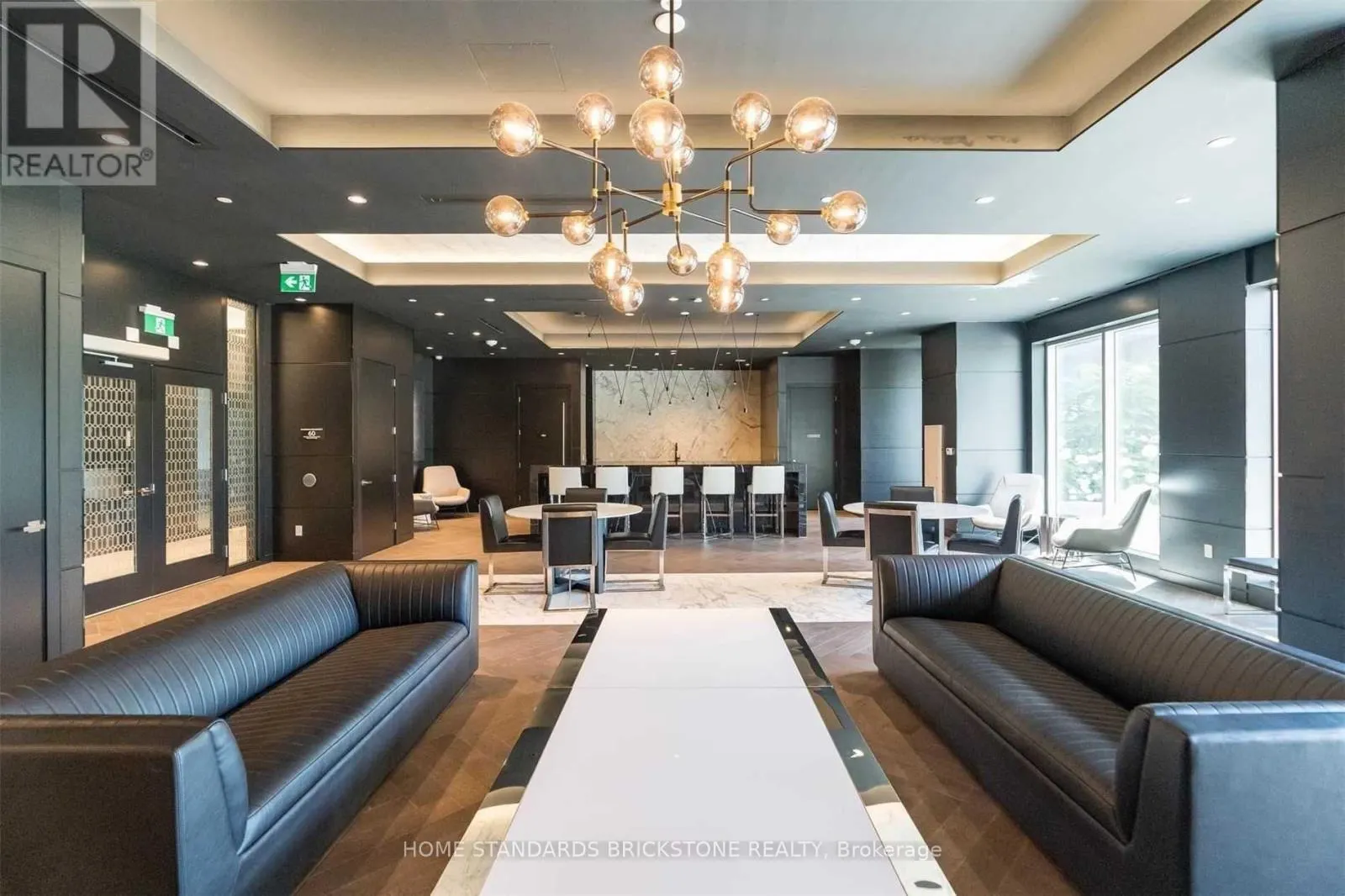 437 - 31 TIPPETT ROAD