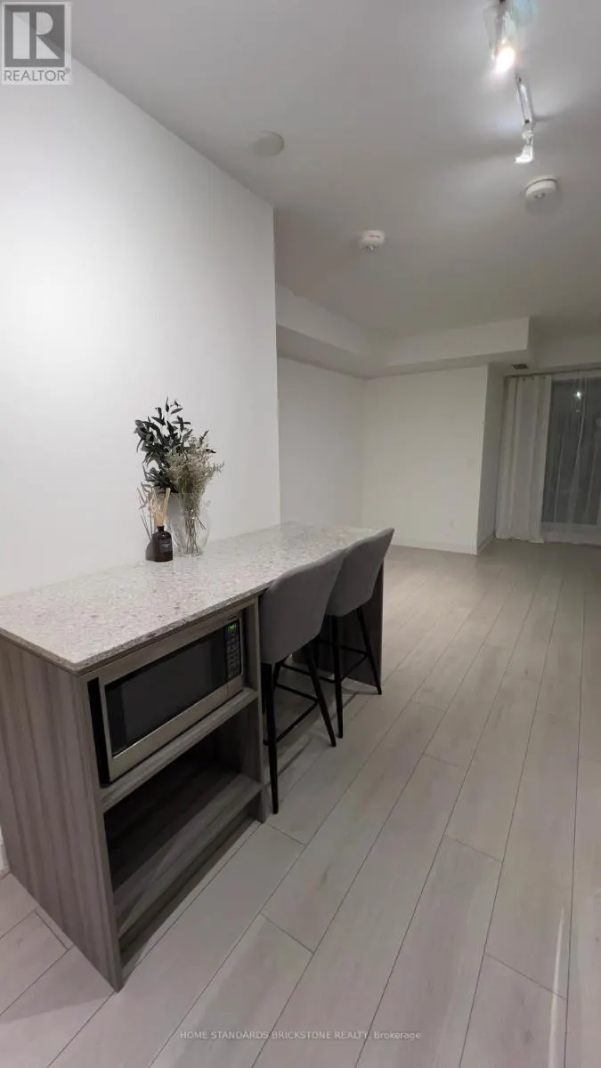 437 - 31 TIPPETT ROAD