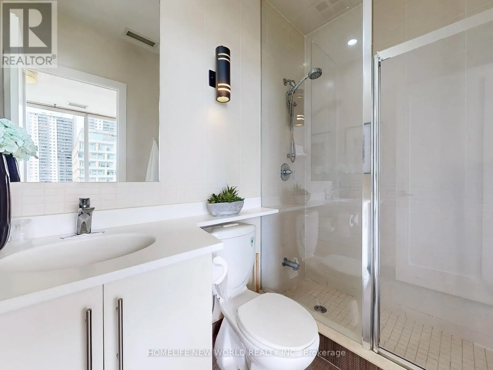 621 - 120 HOMEWOOD AVENUE