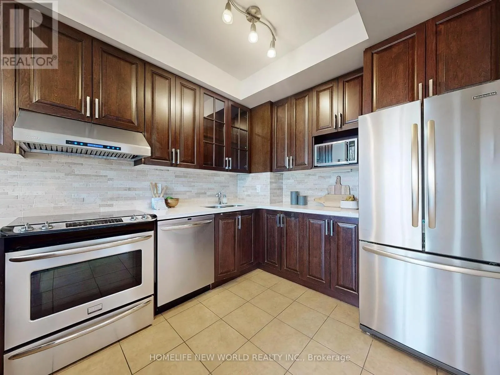 621 - 120 HOMEWOOD AVENUE