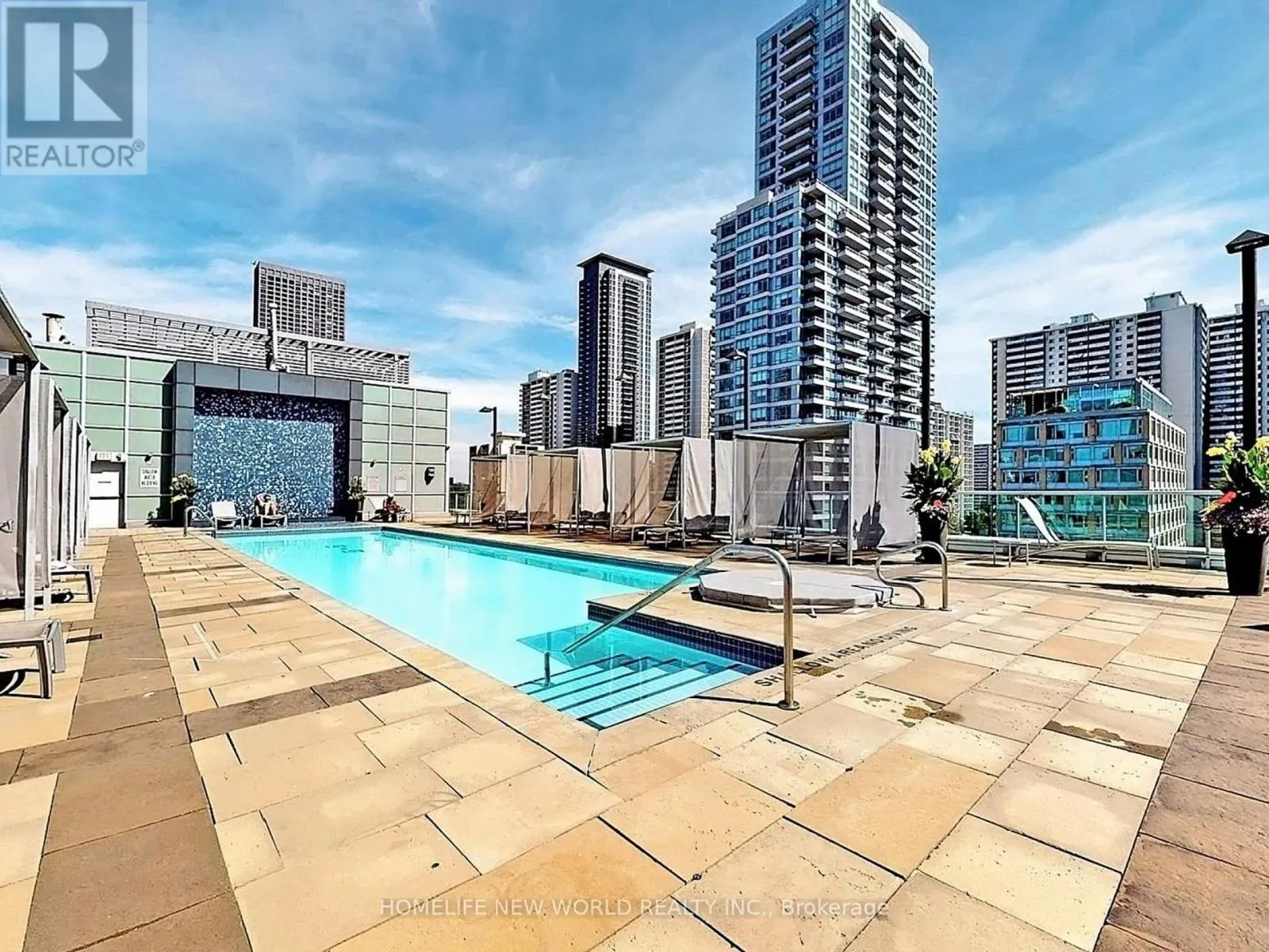 621 - 120 HOMEWOOD AVENUE