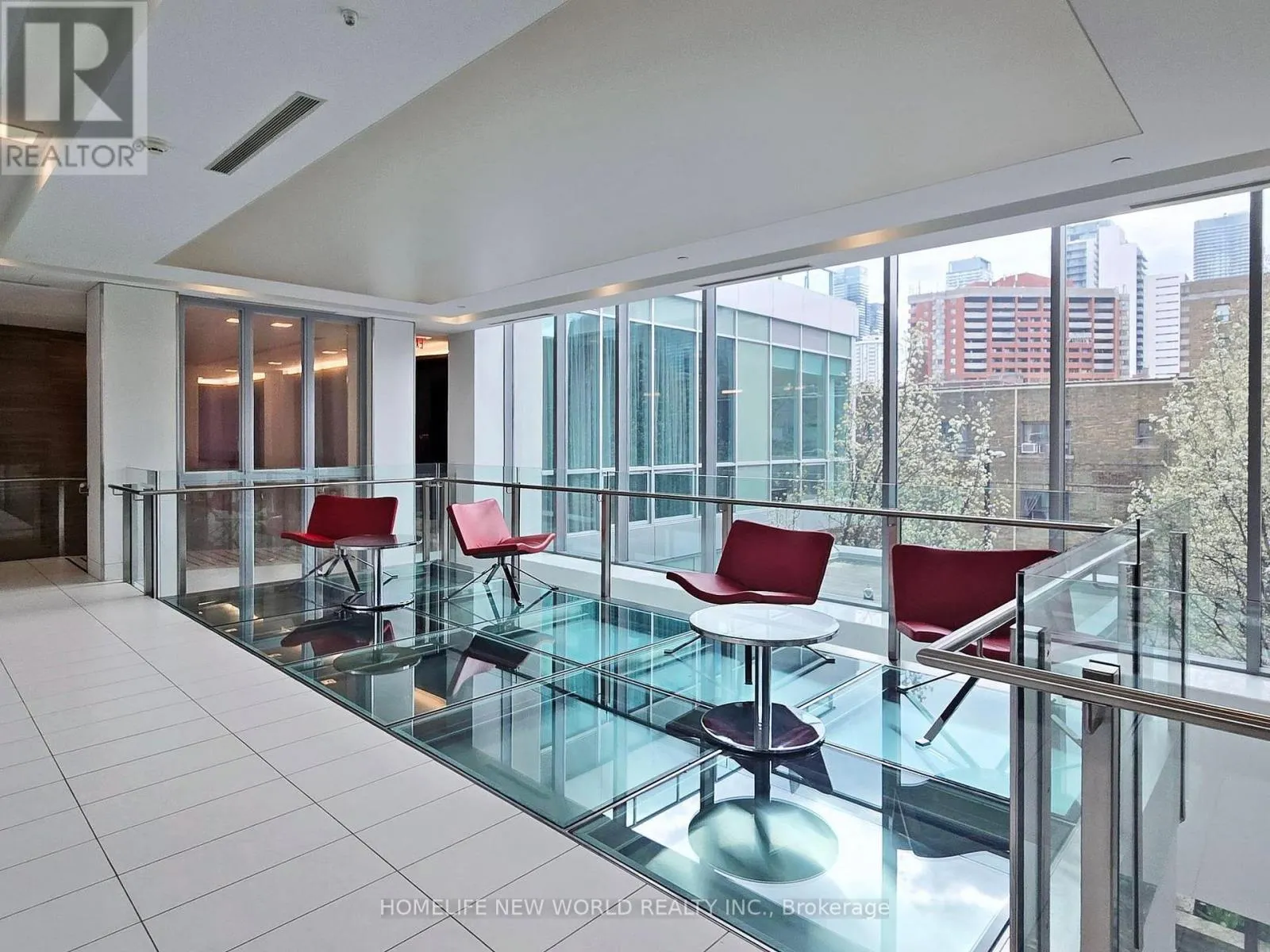 621 - 120 HOMEWOOD AVENUE