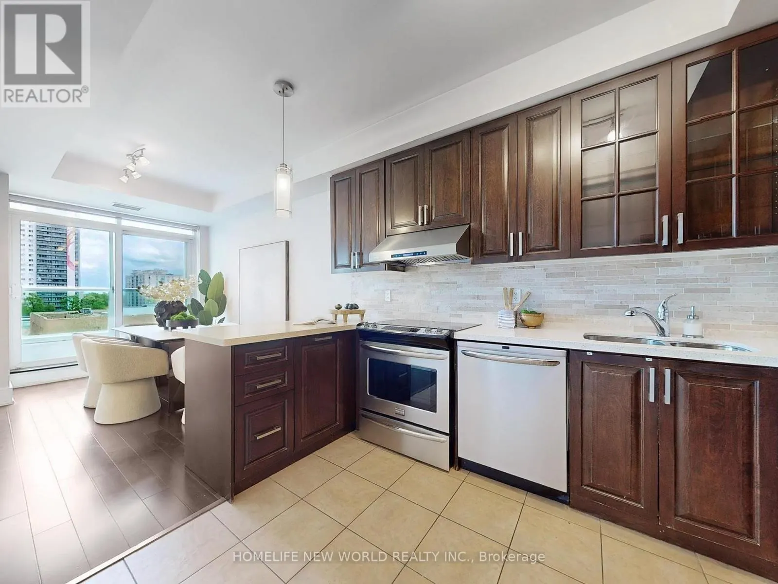 621 - 120 HOMEWOOD AVENUE