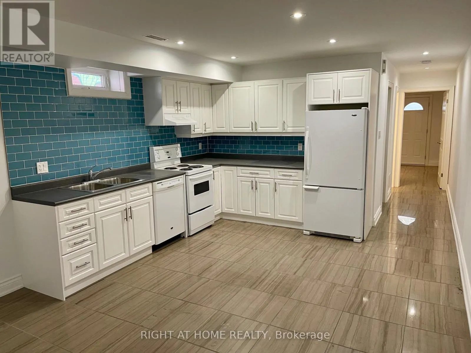 BASEMENT - 76 OXFORD STREET