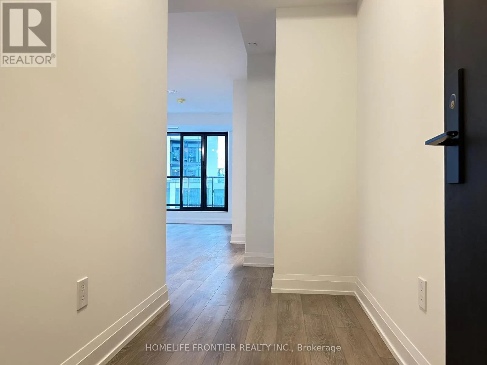 1205 - 20 SOUDAN AVENUE