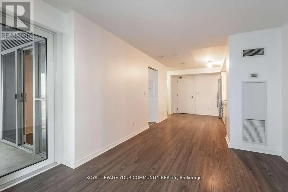 421 - 352 FRONT STREET W