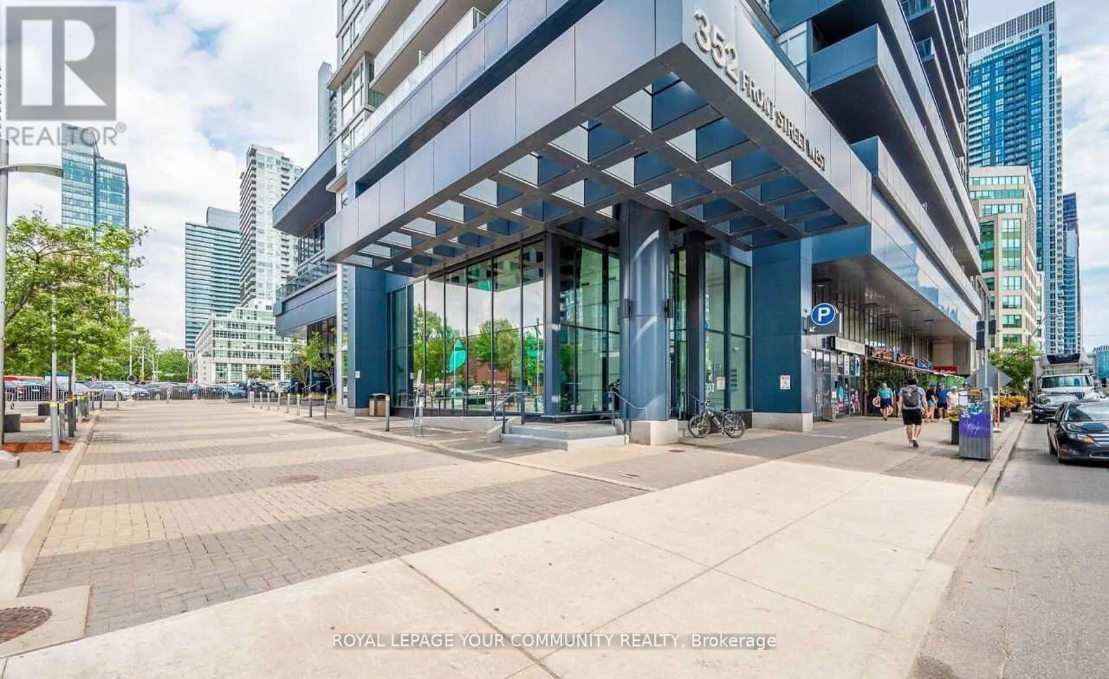 421 - 352 FRONT STREET W