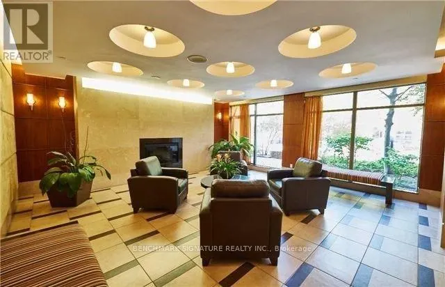 2612 - 10 NORTHTOWN WAY