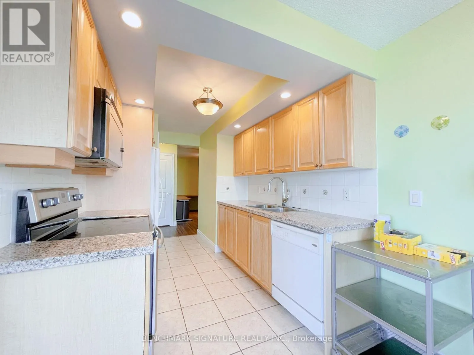 2612 - 10 NORTHTOWN WAY