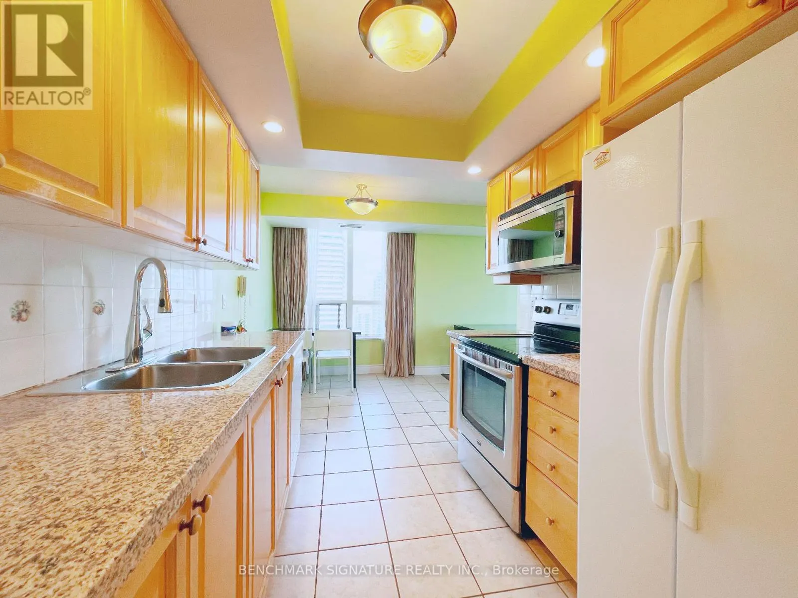 2612 - 10 NORTHTOWN WAY