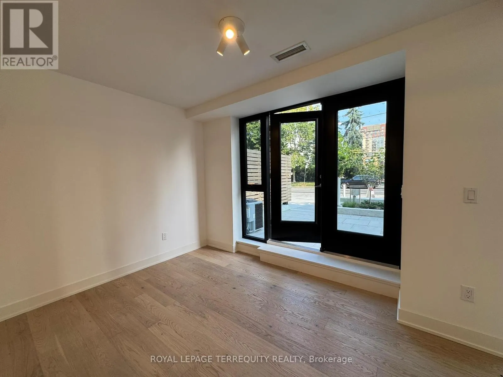 103 - 200 KEEWATIN AVENUE