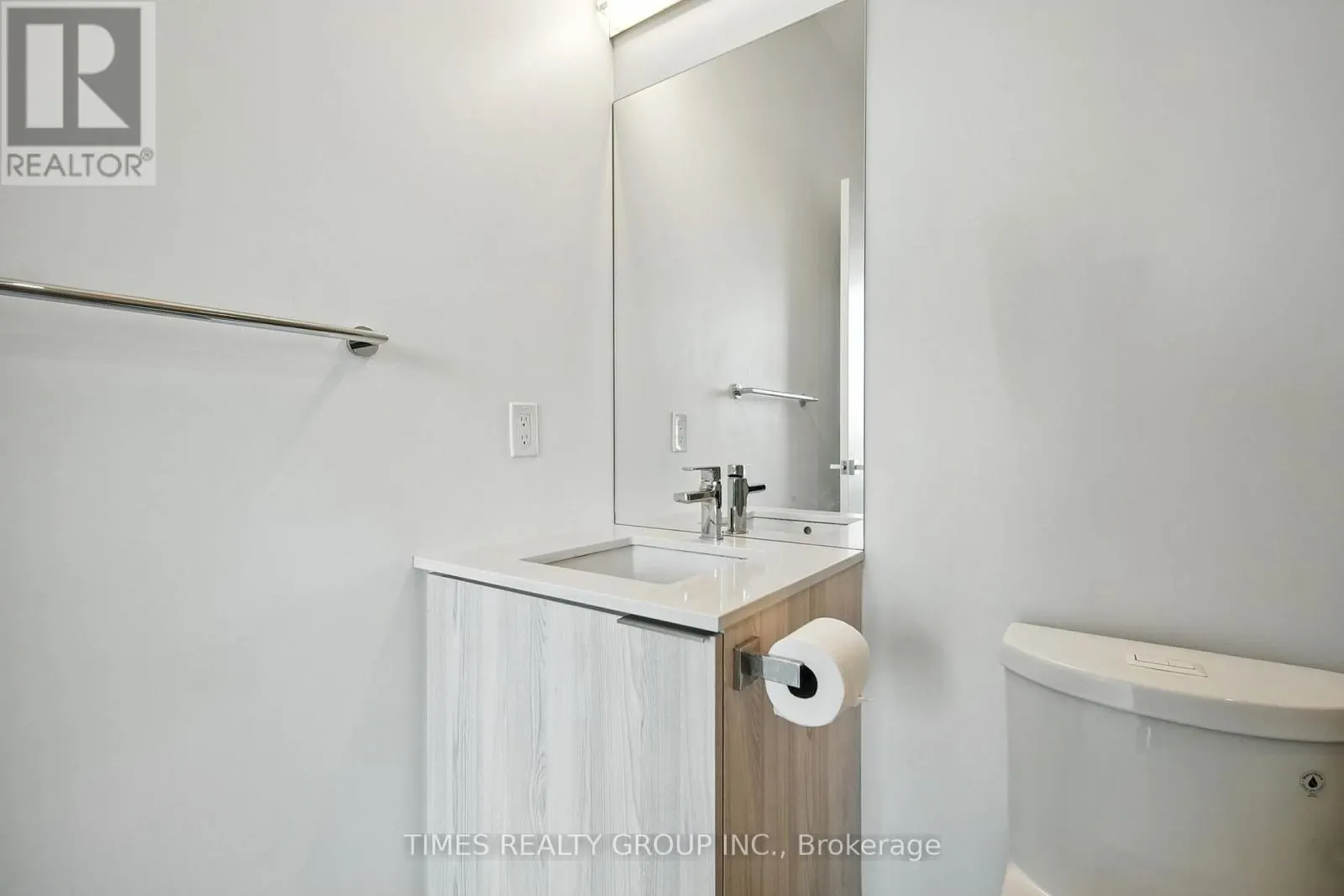 413 - 50 ORDNANCE STREET