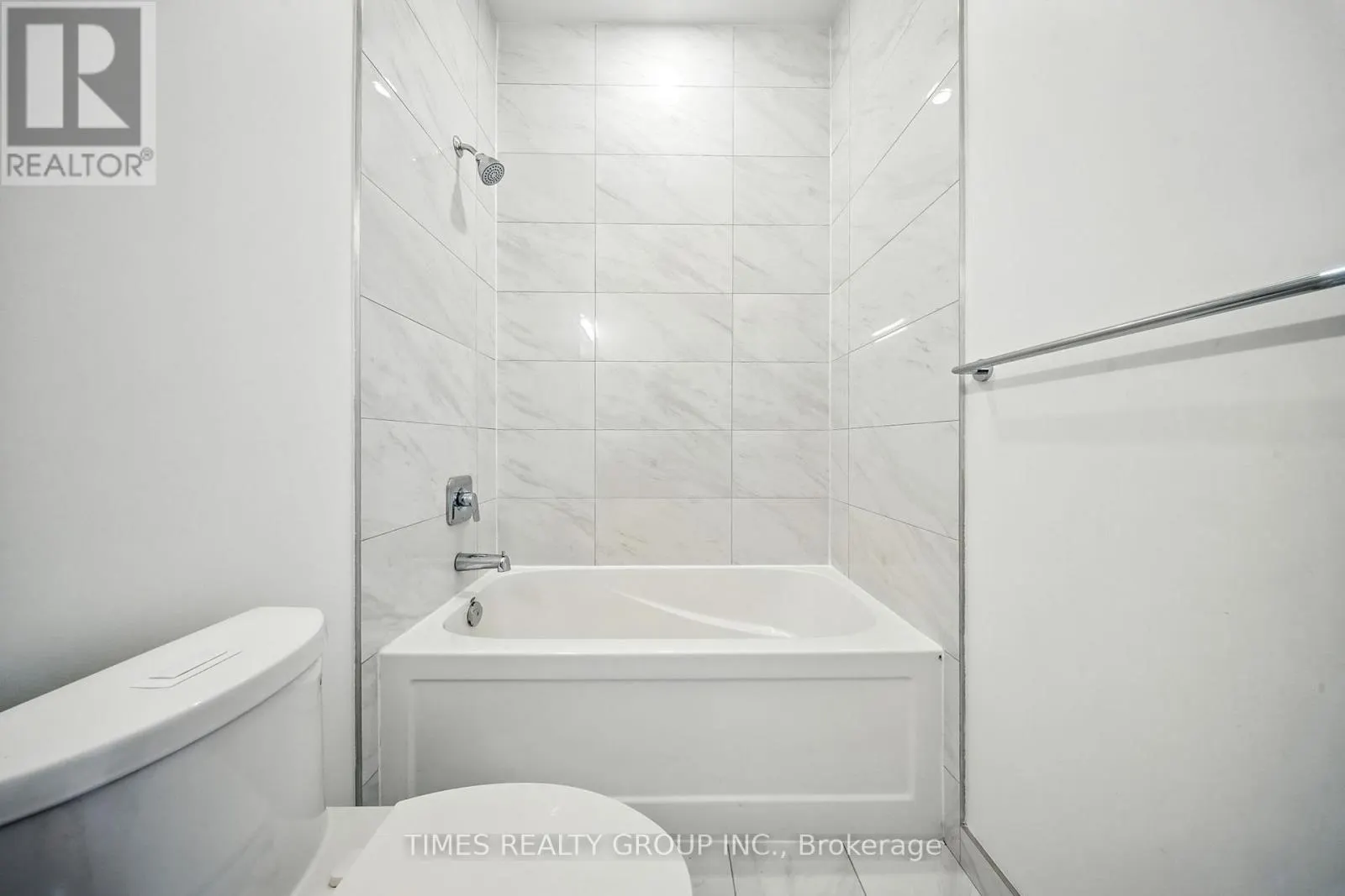 413 - 50 ORDNANCE STREET