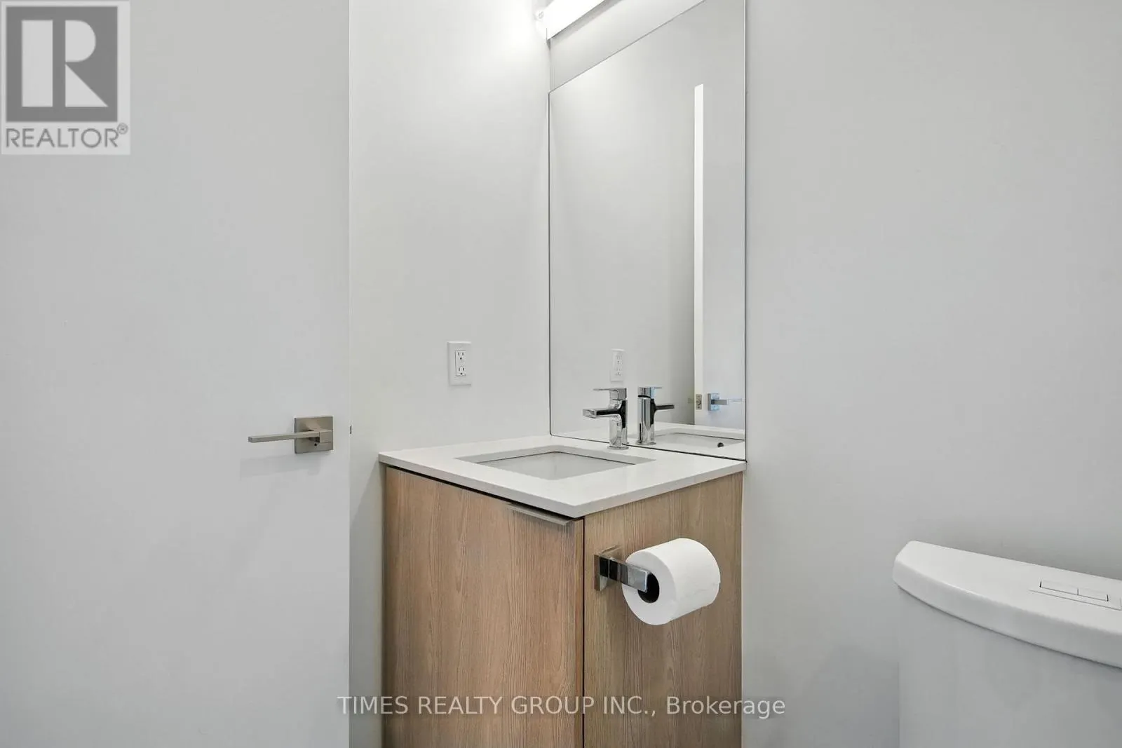 413 - 50 ORDNANCE STREET