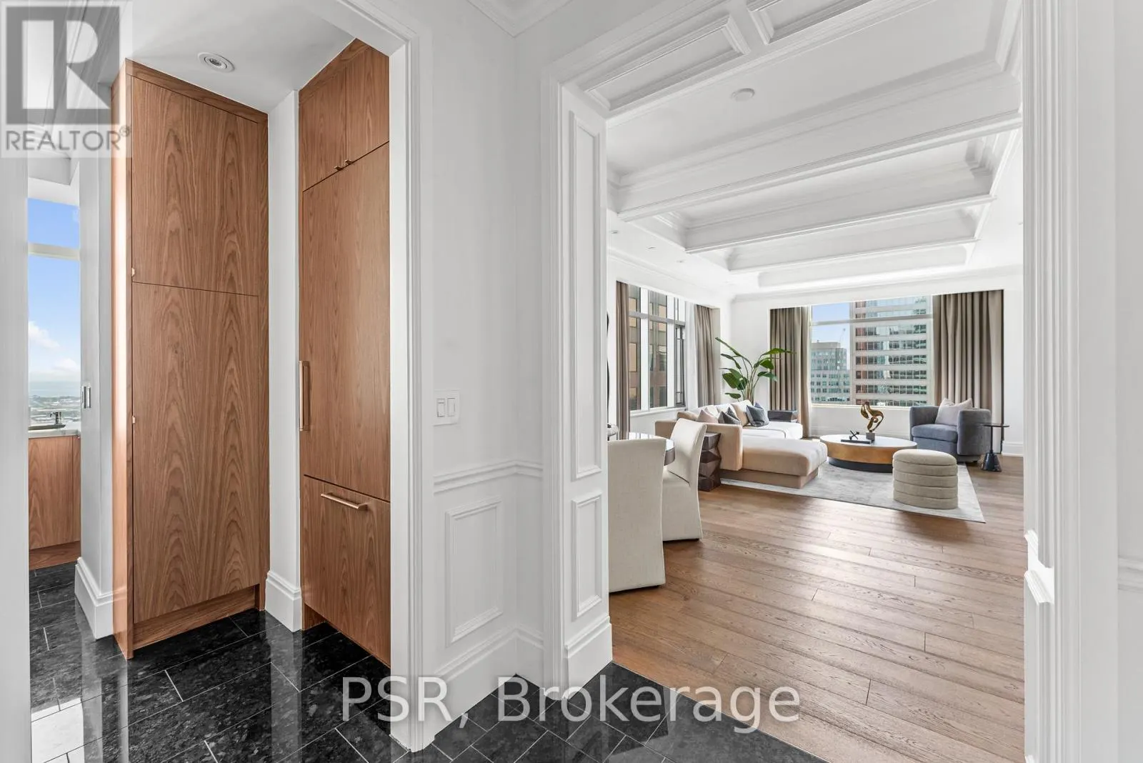 4804 - 311 BAY STREET