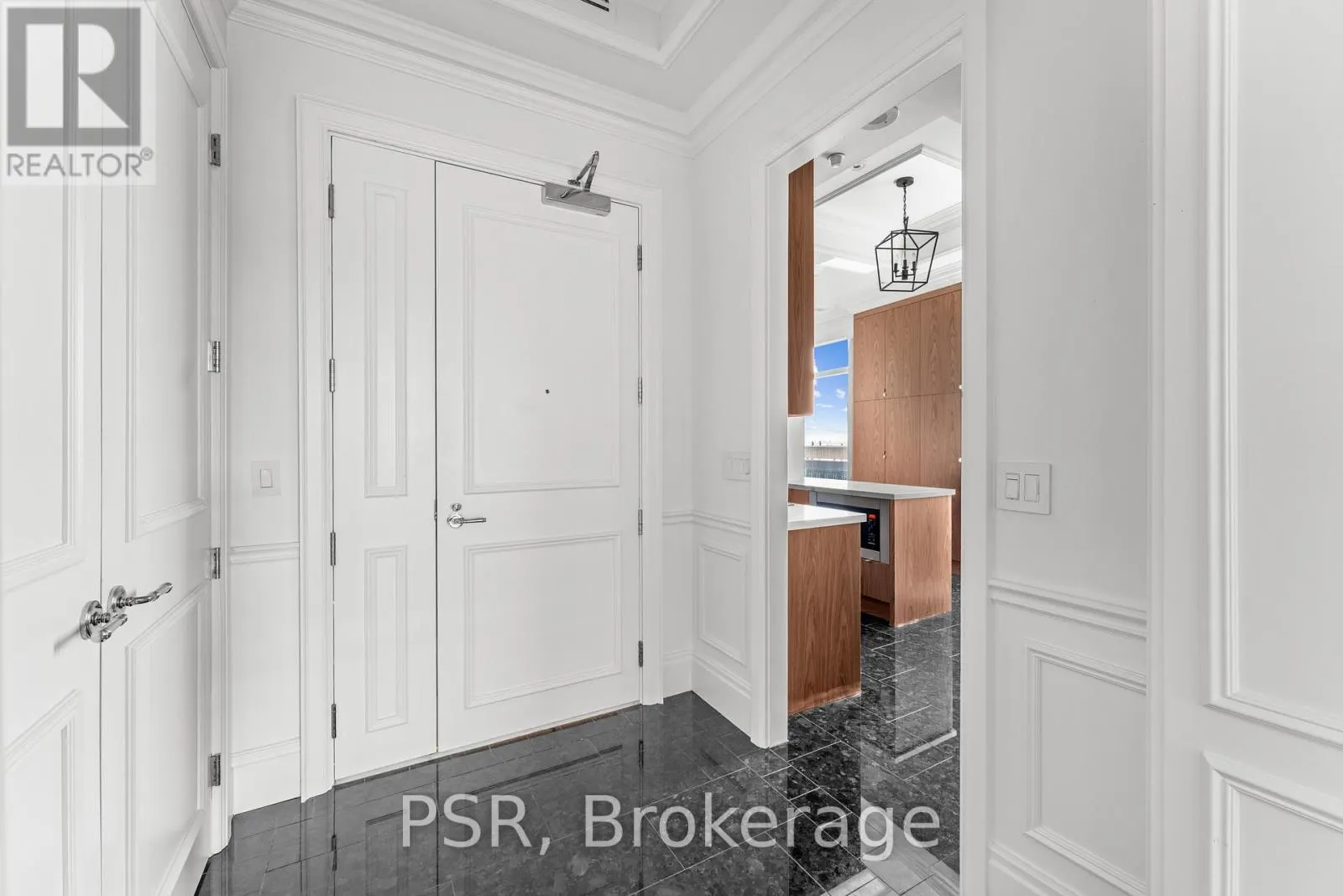 4804 - 311 BAY STREET