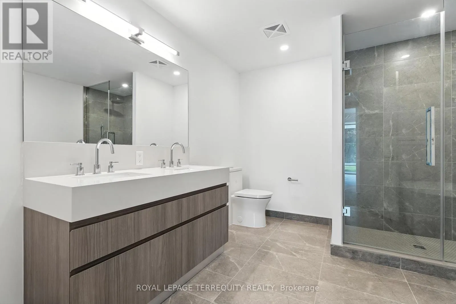 207 - 200 KEEWATIN AVENUE