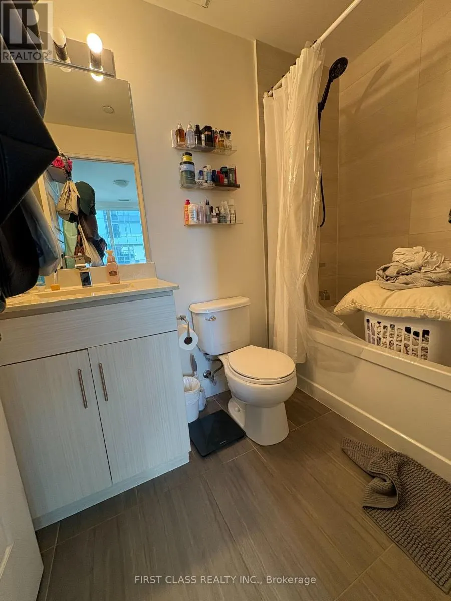 1612 - 68 CANTERBURY PLACE