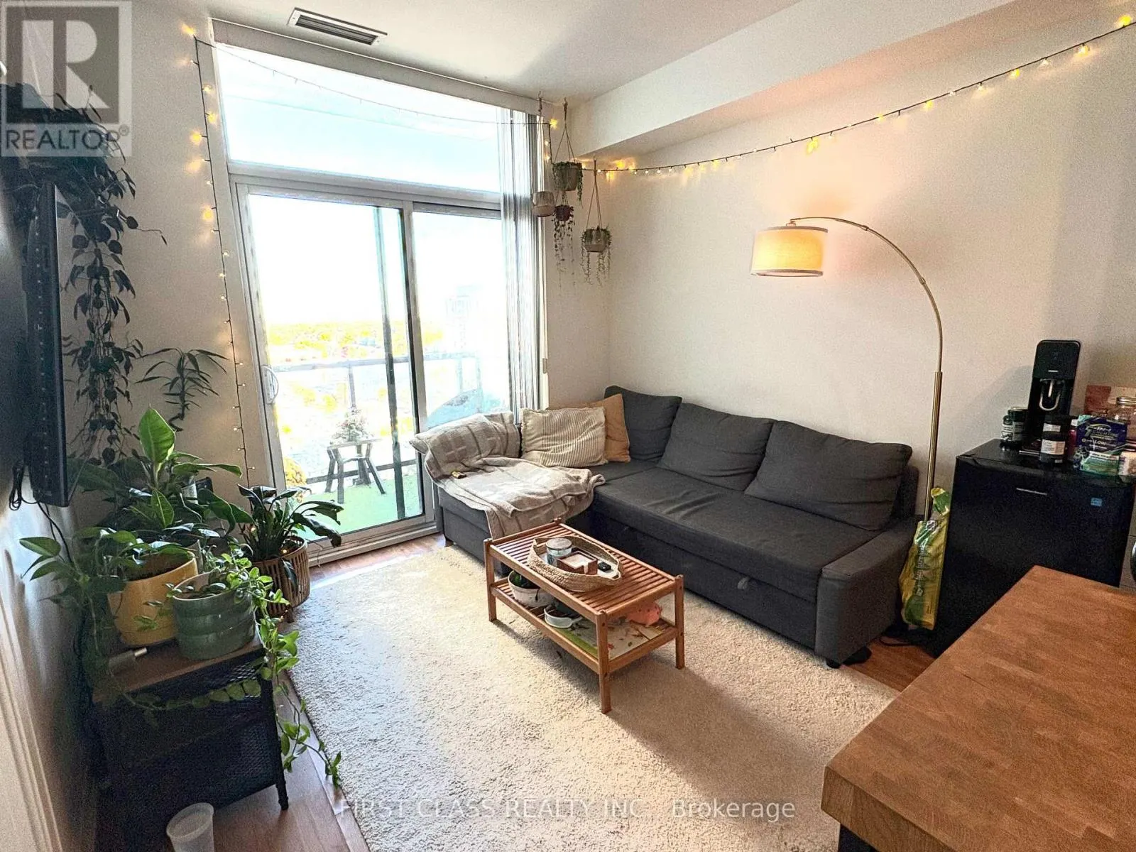 1612 - 68 CANTERBURY PLACE